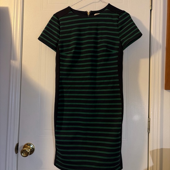 Michael Kors Dresses & Skirts - Michael Kors Navy dress green stripes relaxed fit short sleeve Size 4